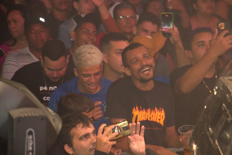 ‘Uma noite épica’: Trio Alto Astral, Juliana e Bonde do Forró e Don e Juan fazem história na Festa do Chapéu, levando uma multidão à Praça de Recreação Edite Trindade de Souza Coelho