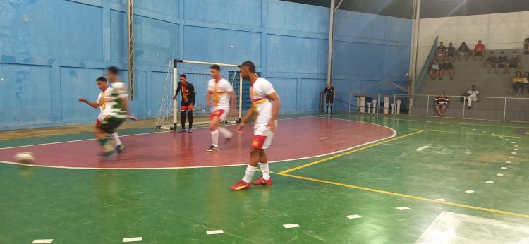 TAÇA CIDADE DE FUTSAL AVENIDA: OAKS CELL E ATLÉTICO DO OPERÁRIO ESTREIAM COM VITÓRIA