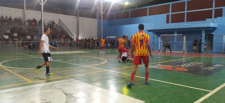 TAÇA CIDADE DE FUTSAL AVENIDA: OAKS CELL E ATLÉTICO DO OPERÁRIO ESTREIAM COM VITÓRIA