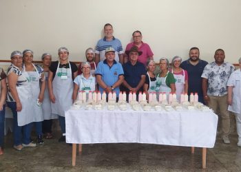 Prefeitura de Mantena promove curso de Derivados de Leite em parceria com Sindicato e SENAR