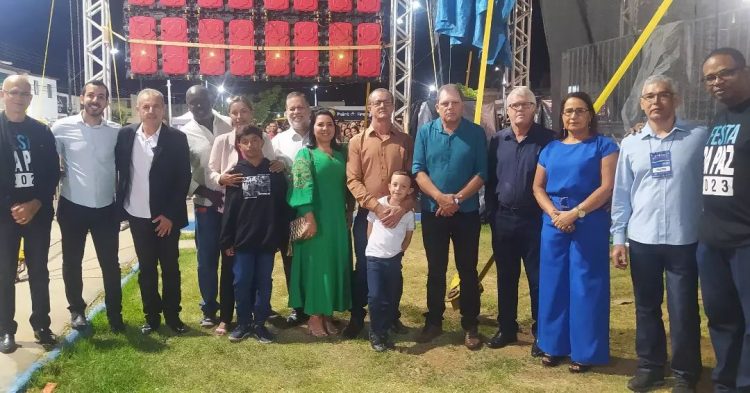 Uma multidão marcou presença na 12ª Festa da Paz em Mantena