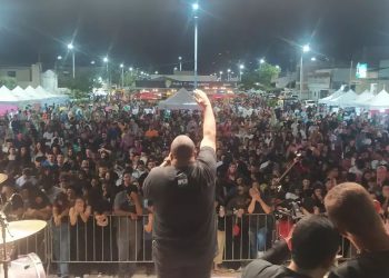 Uma multidão marcou presença na 12ª Festa da Paz em Mantena