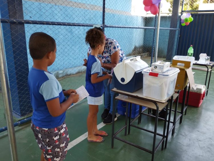 “Dia D” de vacinação: em Mantena, a Escola Municipal Mario Rigamont recebeu a Campanha de Multivacinação