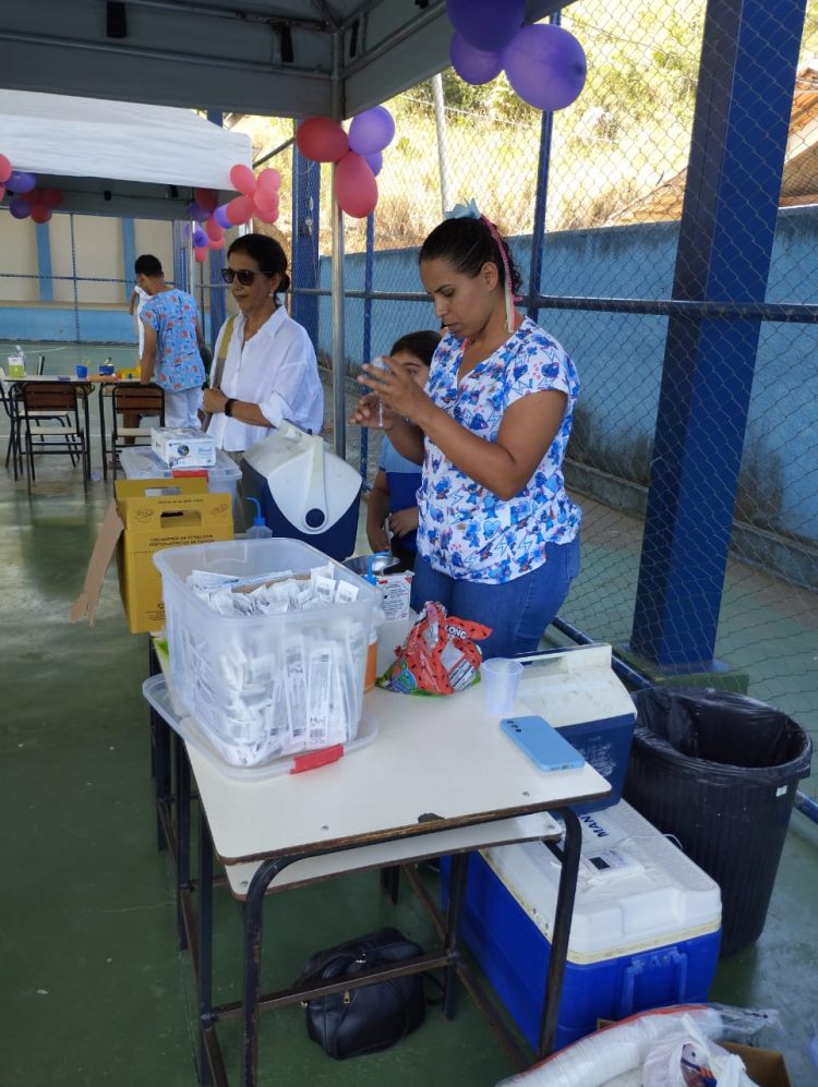 “Dia D” de vacinação: em Mantena, a Escola Municipal Mario Rigamont recebeu a Campanha de Multivacinação
