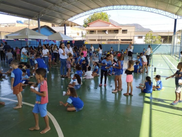 “Dia D” de vacinação: em Mantena, a Escola Municipal Mario Rigamont recebeu a Campanha de Multivacinação
