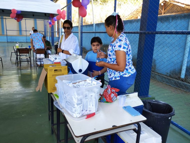 “Dia D” de vacinação: em Mantena, a Escola Municipal Mario Rigamont recebeu a Campanha de Multivacinação