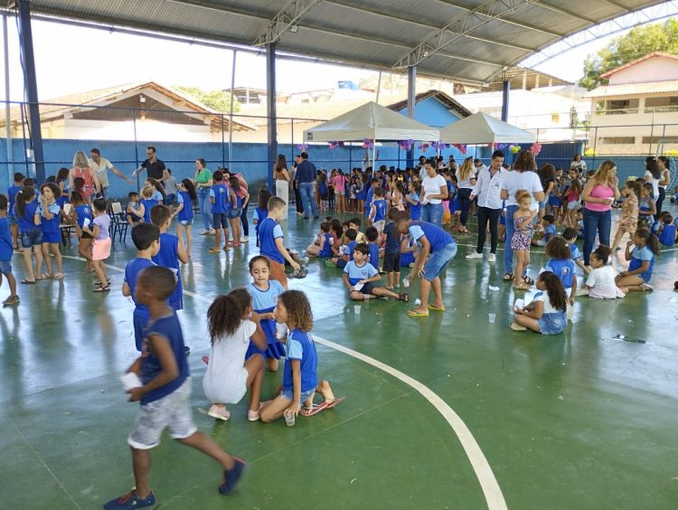 “Dia D” de vacinação: em Mantena, a Escola Municipal Mario Rigamont recebeu a Campanha de Multivacinação