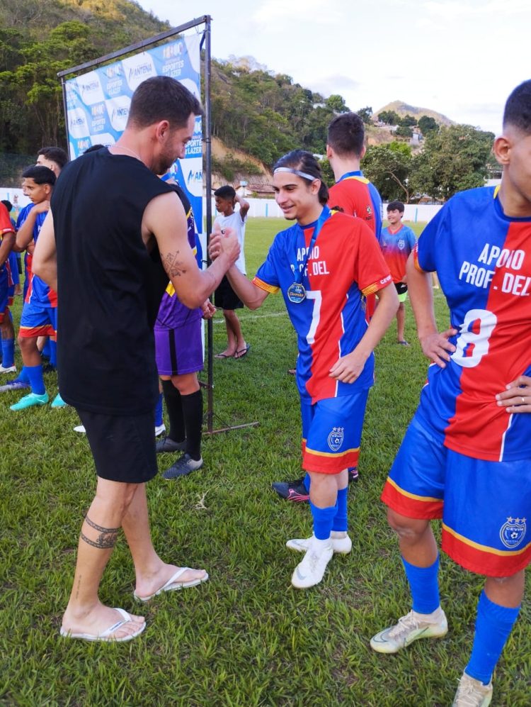Grande final da Taça Cidade de Futebol 2023: Cevin e Vila Nova brilham