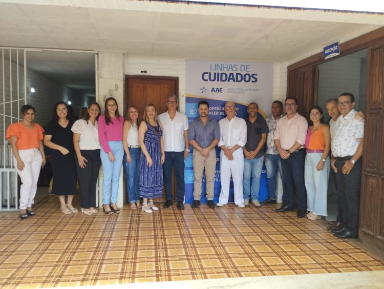 Saúde Mantena! Em um dia, Administração e Secretaria de Saúde inauguram o Ambulatório de Atenção Especializada e um mega PSF no bairro Nicoline. Confira!