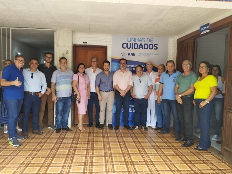 Saúde Mantena! Em um dia, Administração e Secretaria de Saúde inauguram o Ambulatório de Atenção Especializada e um mega PSF no bairro Nicoline. Confira!
