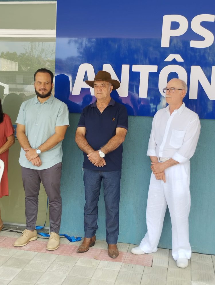 Saúde Mantena! Em um dia, Administração e Secretaria de Saúde inauguram o Ambulatório de Atenção Especializada e um mega PSF no bairro Nicoline. Confira!
