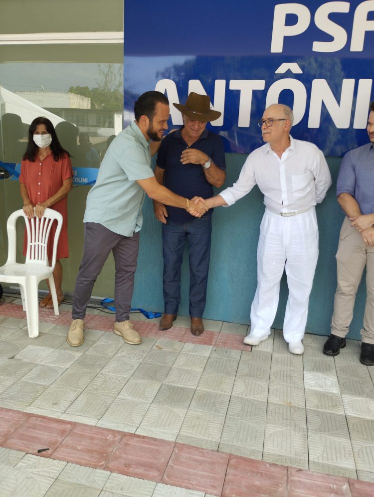Saúde Mantena! Em um dia, Administração e Secretaria de Saúde inauguram o Ambulatório de Atenção Especializada e um mega PSF no bairro Nicoline. Confira!