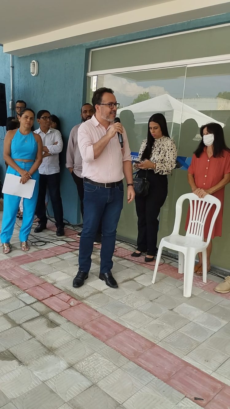 Saúde Mantena! Em um dia, Administração e Secretaria de Saúde inauguram o Ambulatório de Atenção Especializada e um mega PSF no bairro Nicoline. Confira!