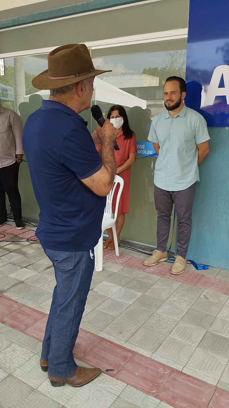 Saúde Mantena! Em um dia, Administração e Secretaria de Saúde inauguram o Ambulatório de Atenção Especializada e um mega PSF no bairro Nicoline. Confira!