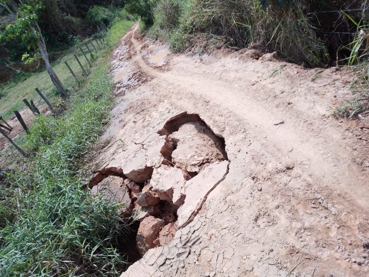 Prefeitura de Mantena realizou 106 intervenções na zona rural do município; VEJA