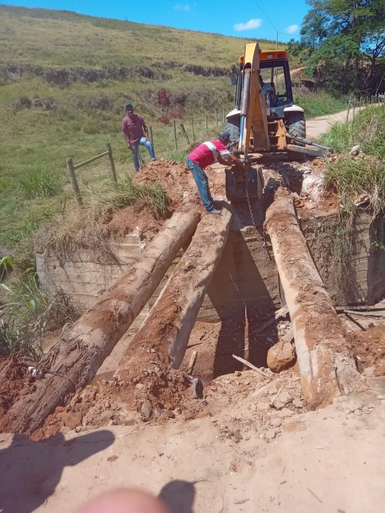 Prefeitura de Mantena realizou 106 intervenções na zona rural do município; VEJA