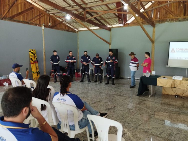 Médicos, Enfermeiros e Técnicos de Enfermagem da Atenção Primária à Saúde recebem Capacitação Técnica em Suporte Emergencial Básico