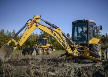 Processo Seletivo: Prefeitura publica edital para contratação de operador de retroescavadeira