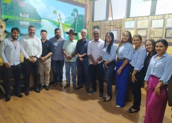 Consórcio Intermunicipal de Saúde da Microrregião Norte do Rio Doce discute avanços em reunião de prefeitos