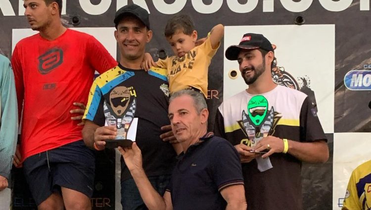 Copa Norte de Motocross agita Mantena na 4ª Etapa