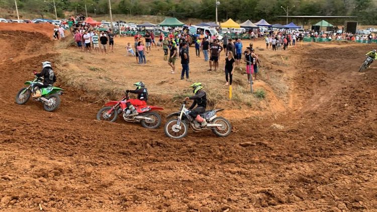 Copa Norte de Motocross agita Mantena na 4ª Etapa