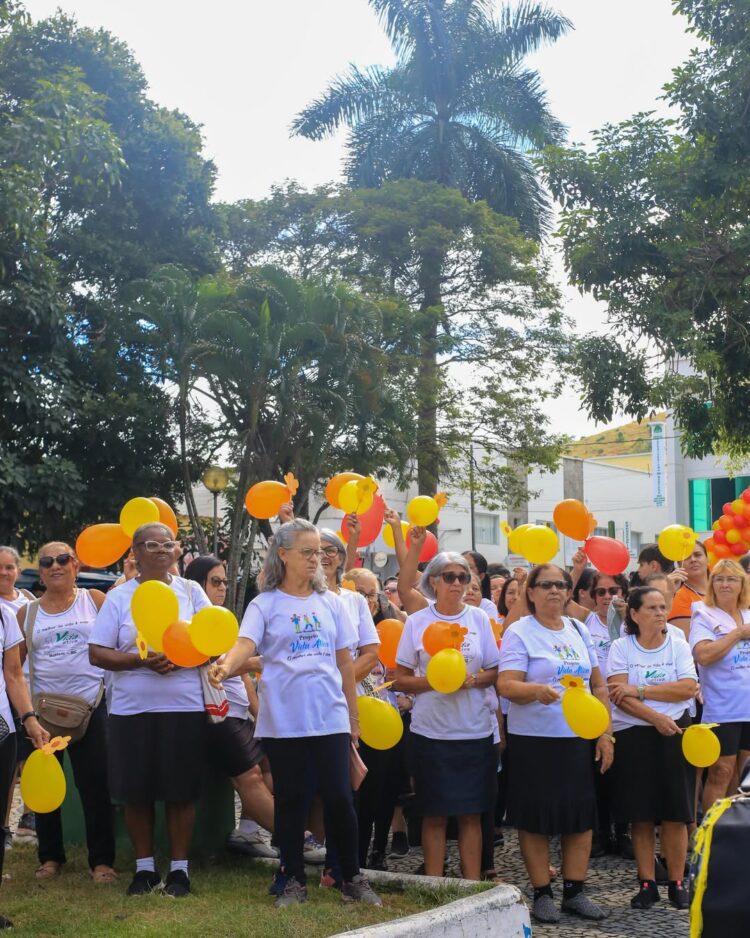9ª Caminhada Maio Laranja mobiliza Mantena em Defesa das Crianças e Adolescentes