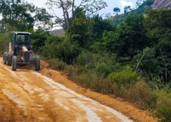 Prefeitura avança com recuperação de estradas rurais no Córrego Boa Sorte