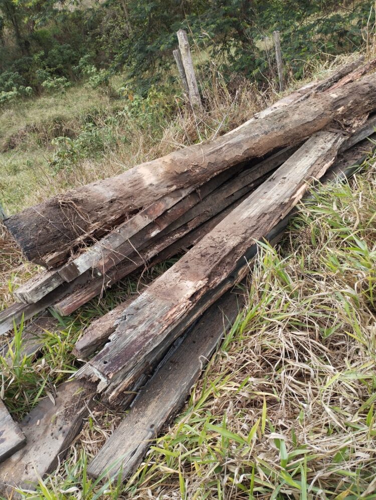 Secretaria de Obras intensifica ações na zona rural e reconstrói pontes nos córregos da Fundanga e dos Ilhéus