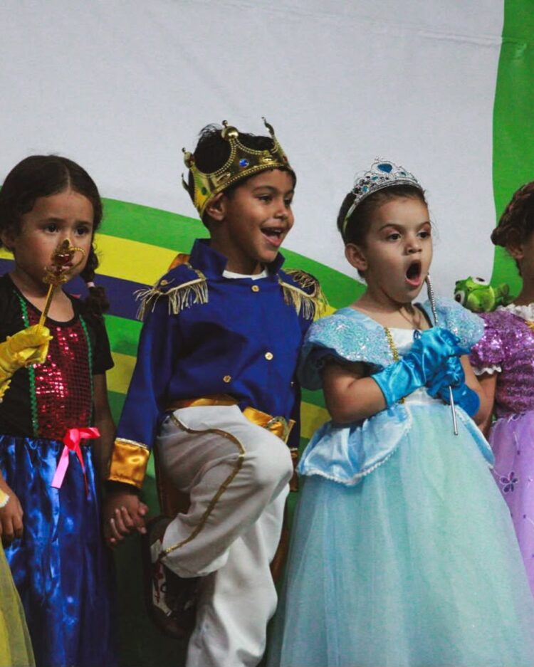 1ª EXPOEDUCA transforma Mantena em um verdadeiro passeio pelo mundo por meio da educação