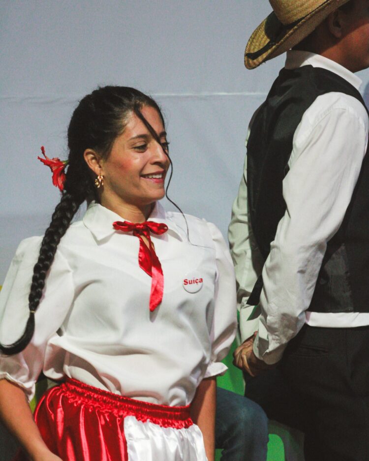 1ª EXPOEDUCA transforma Mantena em um verdadeiro passeio pelo mundo por meio da educação