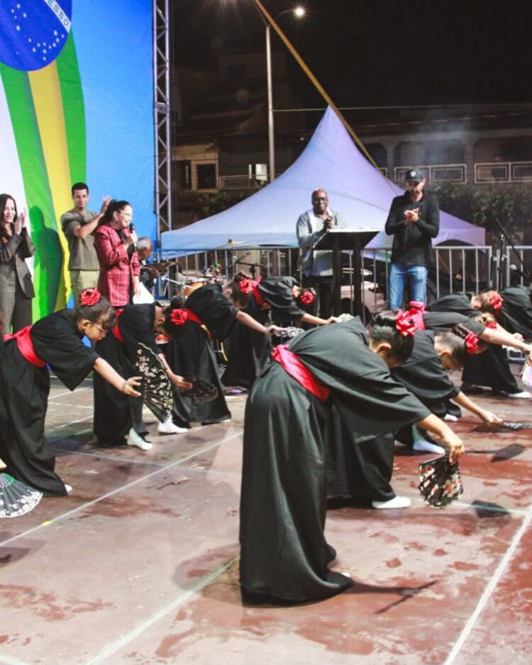 1ª EXPOEDUCA transforma Mantena em um verdadeiro passeio pelo mundo por meio da educação