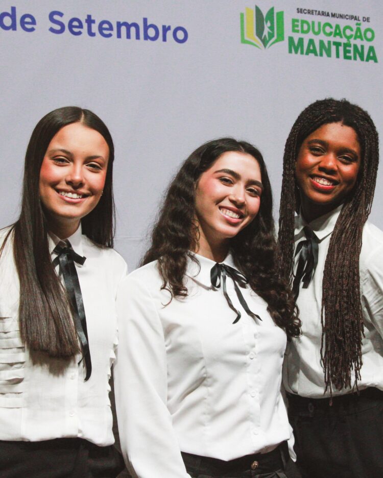 1ª EXPOEDUCA transforma Mantena em um verdadeiro passeio pelo mundo por meio da educação