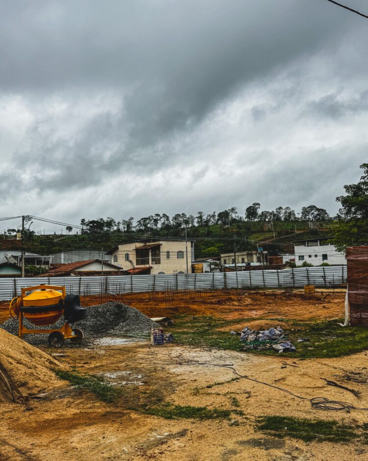 Obra da UBS do bairro Vila Nova avança e reforça investimentos na saúde de Mantena
